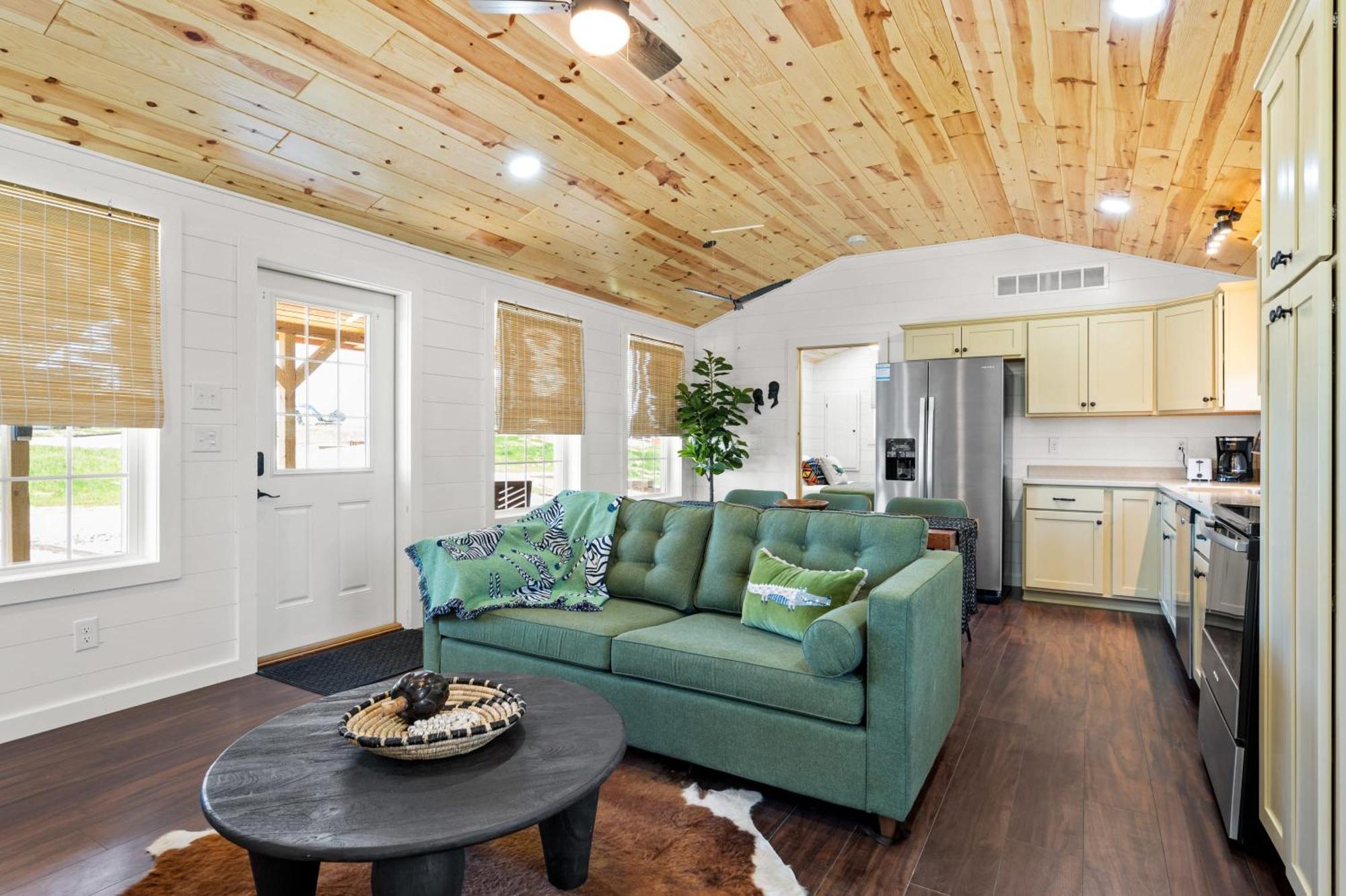 The Lodges At Eden Reserve - Pet Friendly Cabins Near Ark Williamstown Exterior foto